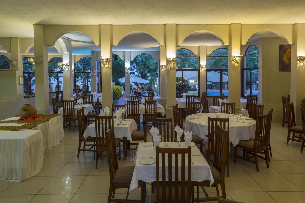 Victoria Falls Rainbow Hotel Dış mekan fotoğraf